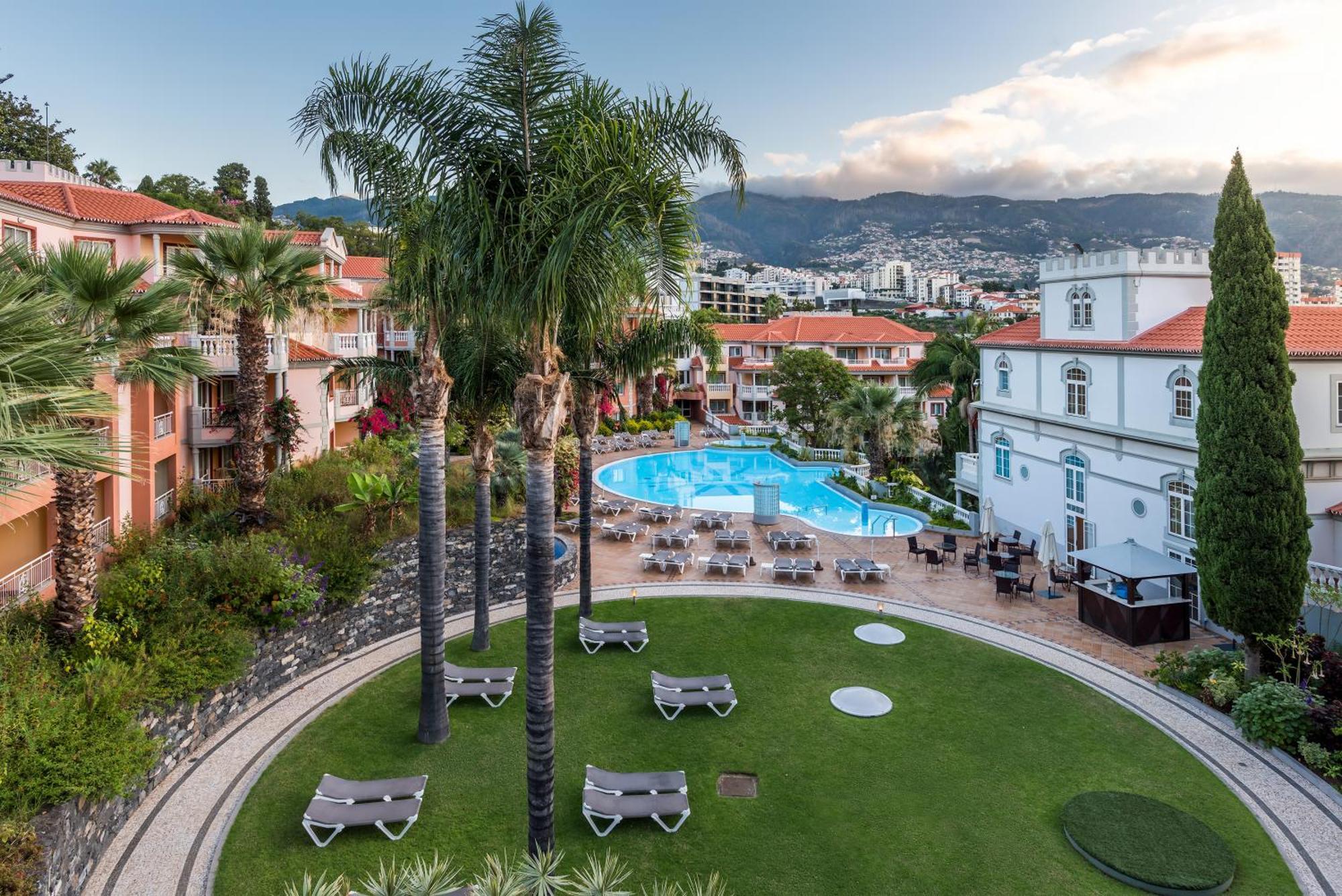 פונשל Pestana Miramar Garden & Ocean Hotel מראה חיצוני תמונה