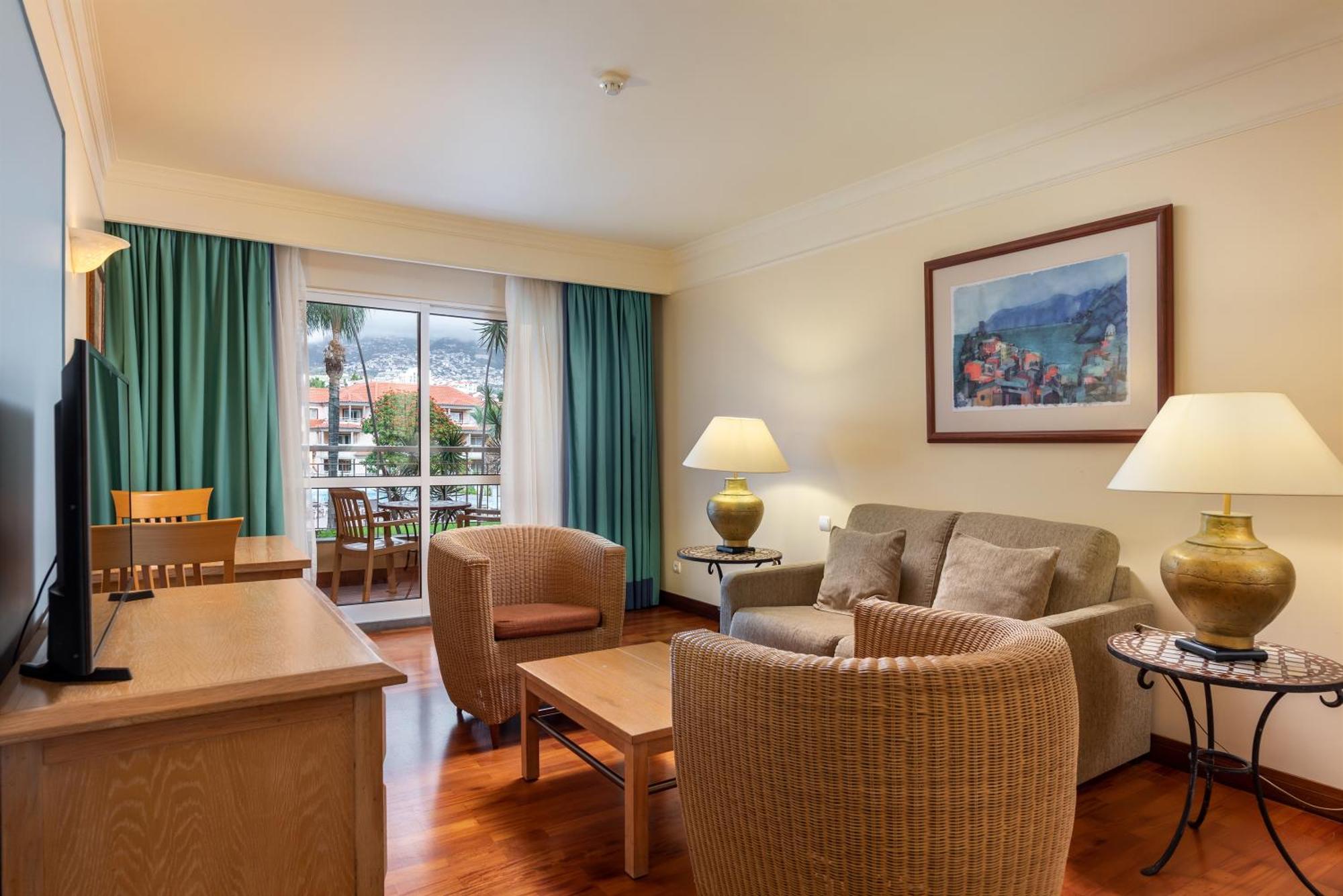 פונשל Pestana Miramar Garden & Ocean Hotel מראה חיצוני תמונה